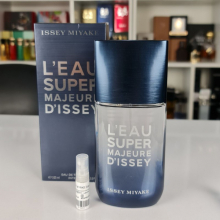 یه عطر چهارفصل حال خوب کن با فضای اقیانوسی
